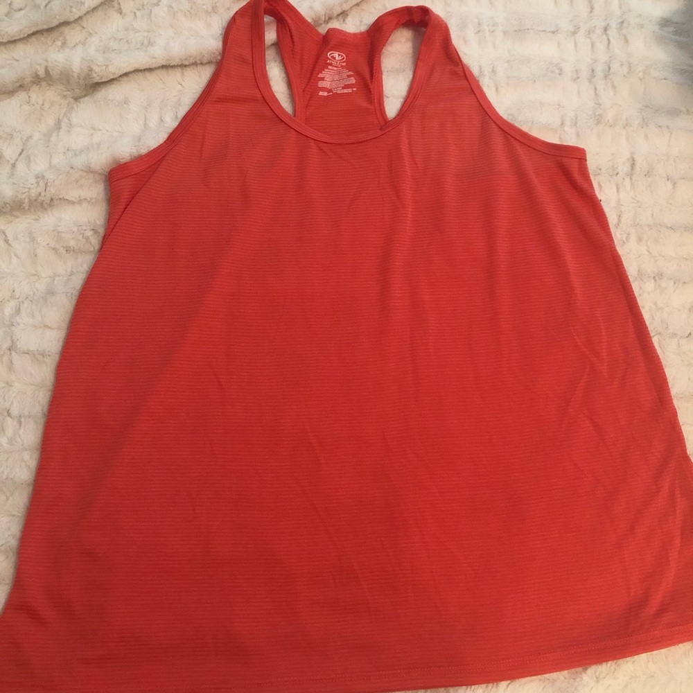🍓Athletic works top.